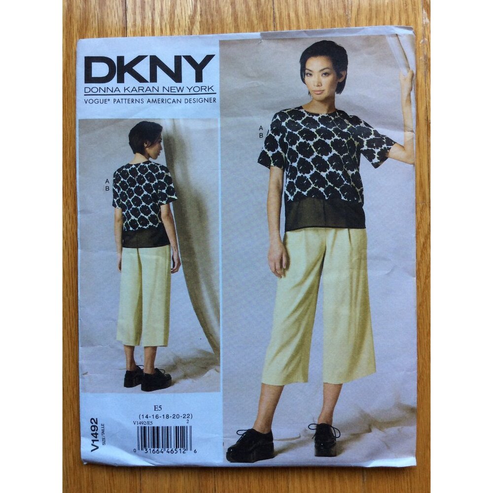DKNY Top and Cropped Pants Pattern Size 14 - 22 Vogue American Designer 1492